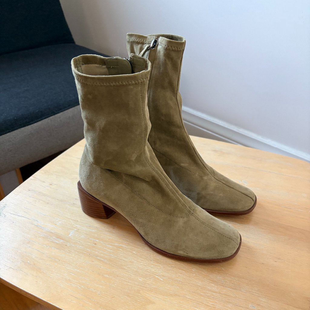 Reformation Suede Heeled Sock Boots Green / Size 6.5